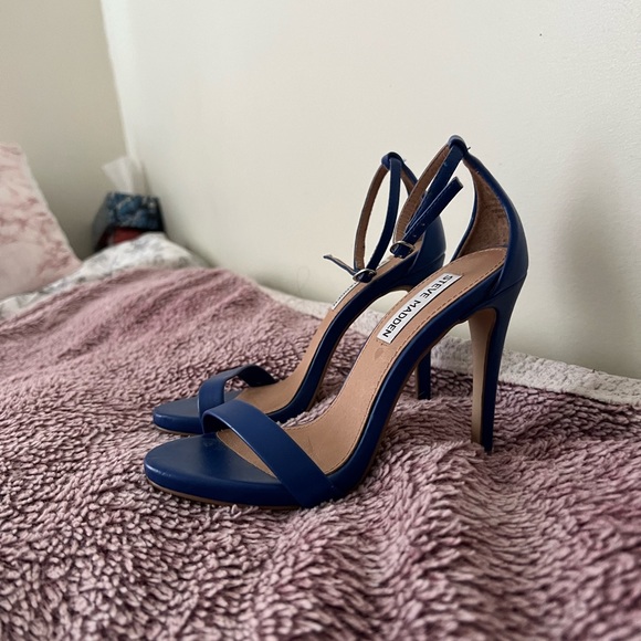 Steve Madden Blue Heels Size 5 - Picture 2 of 2